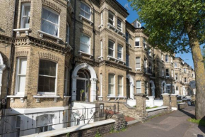 Stunning Victorian 2 Bed Nr Hove Beach & Station